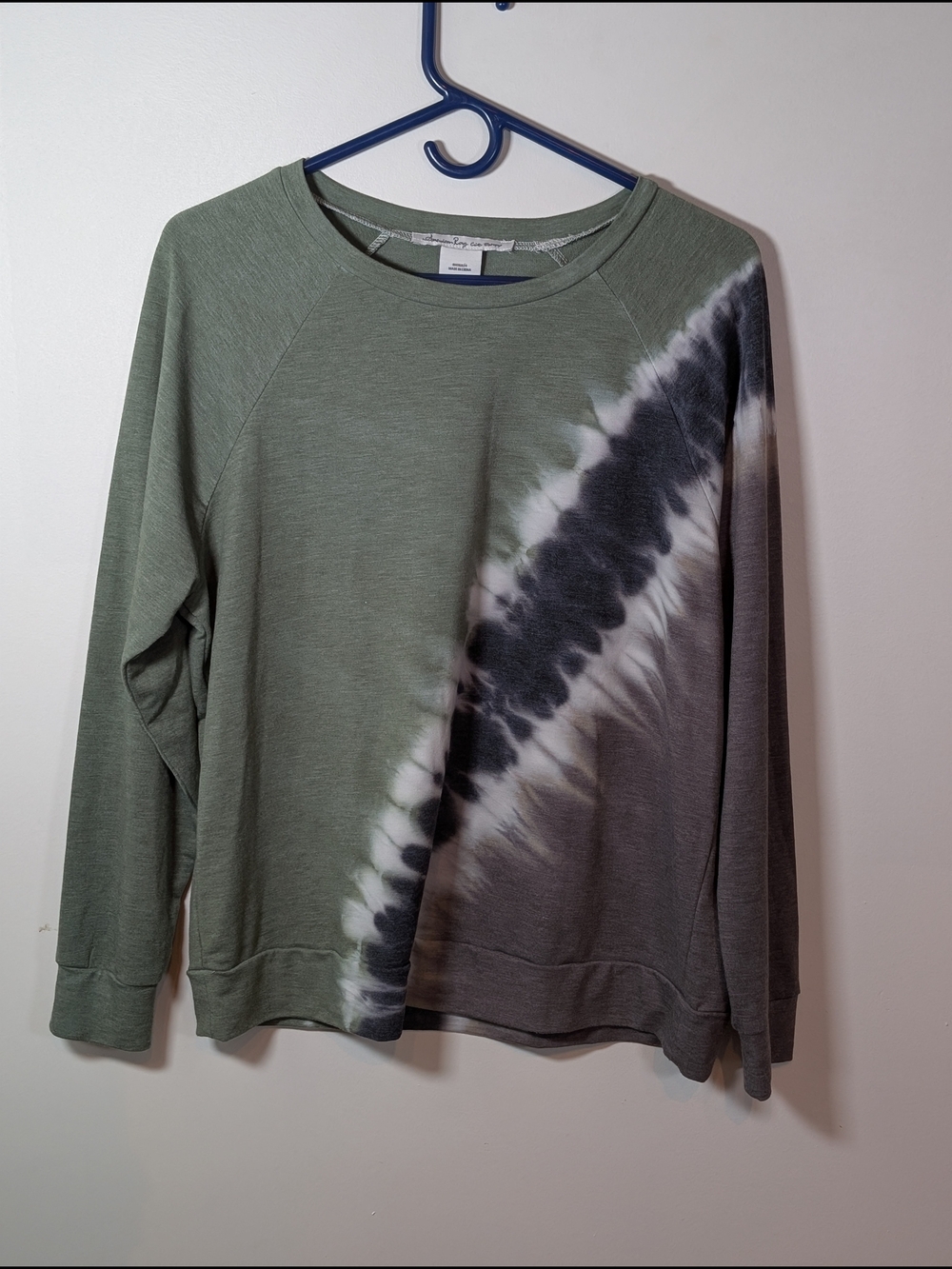 American Rag Olive Green and Gray Tie-Dye Long Sleeve Tee
